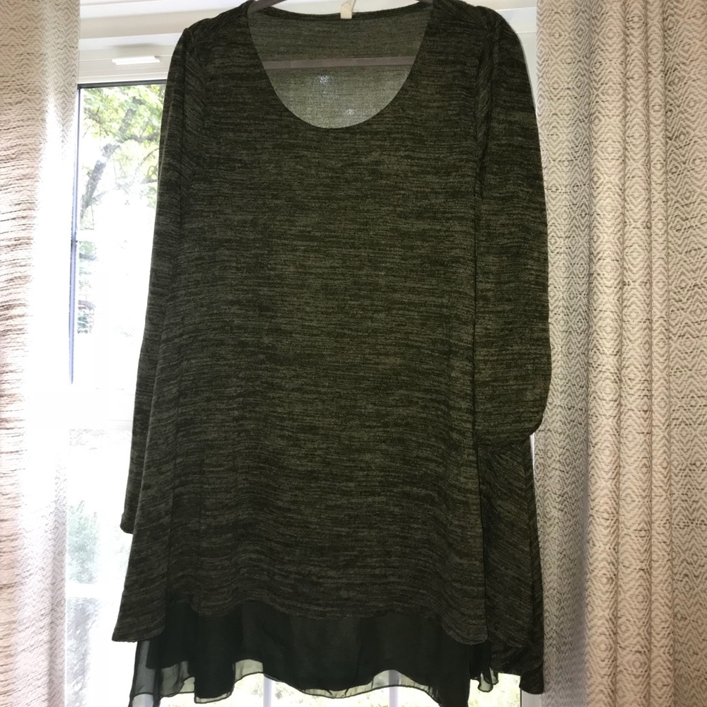 Pink blush tunic. Fleecy (light) w/ chiffon trim